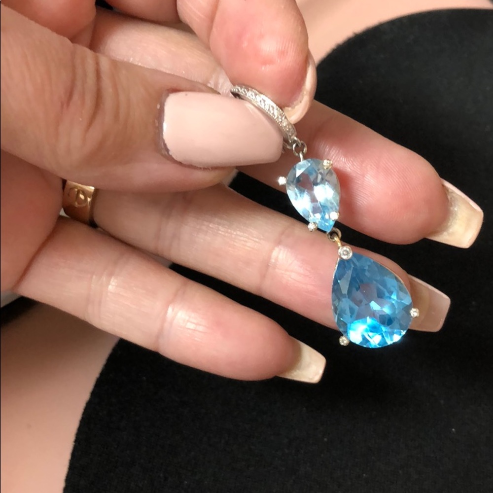 14k gold earrings - Picture 3 of 4